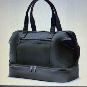 Samsonite Olive Green Duffel with Bottom Compartment